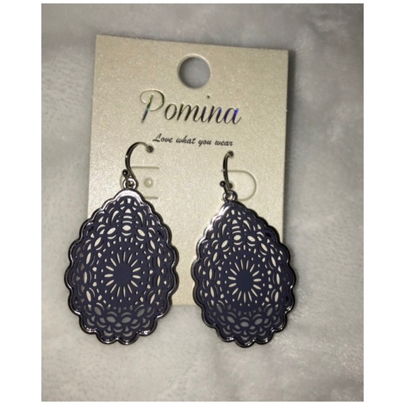POMINA Laser Cut Mandala Tear Drop Earring - Picture 4 of 7